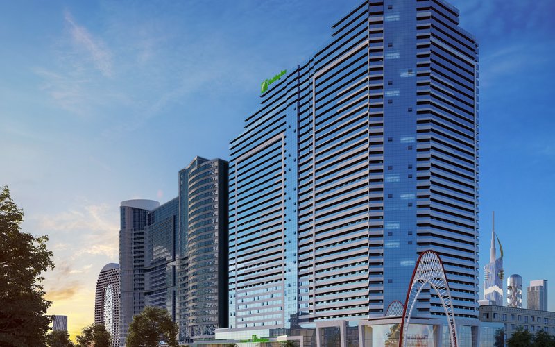 ЖК Blue Sky Tower на Новом Бульваре Батуми — рендер фасада с отелем Holiday Inn